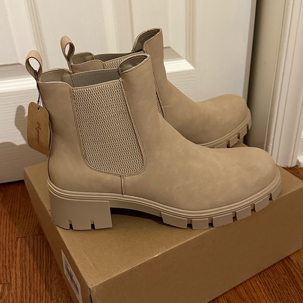 Vepose Women's 9607 Chelsea Ankle Boots Pull-On Booties for Women